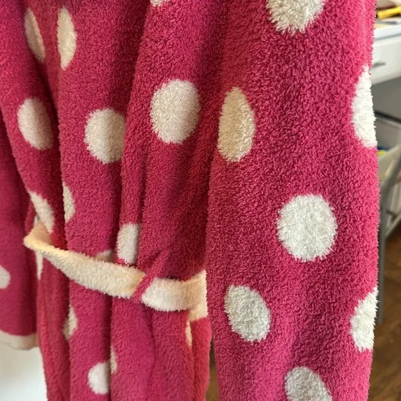 💕HP💕Barefoot Dreams polka dot short hooded pink robe - Picture 9 of 10